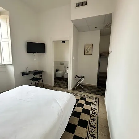 Al Dio Bes Bed & Breakfast Cagliari
